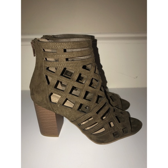 Charlotte Russe Shoes - Heels